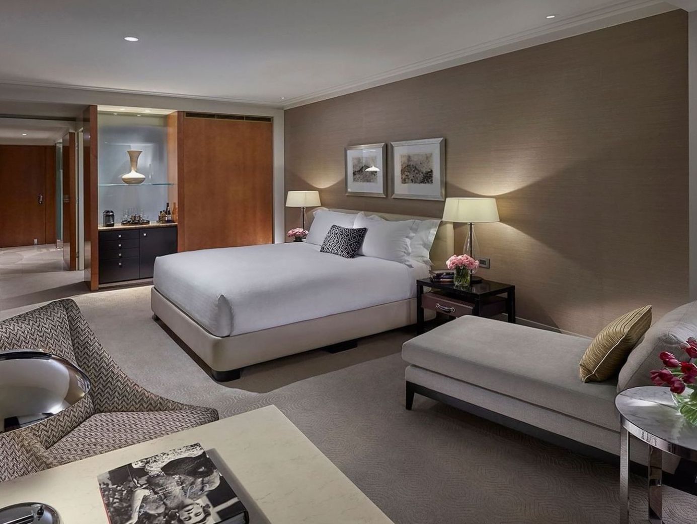 Deluxe King Room at Crown Towers Melbourne
